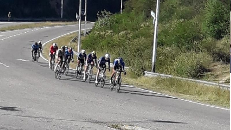 El salteño Díaz ganó la 1ra. etapa de la Vuelta al Valle