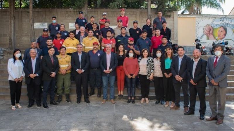 Reconocimiento a bomberos y brigadistas que colaboraron en Corrientes