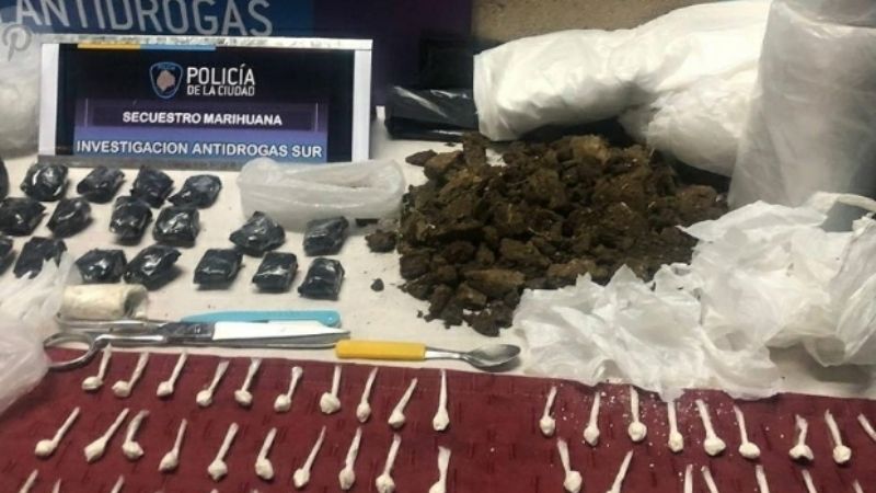 Allanamientos antidrogas con cinco detenidos vinculados al narco prófugo "Dumbo"