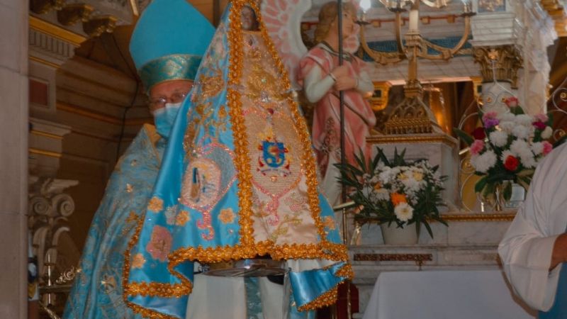 Emotiva bajada de la Virgen del Valle