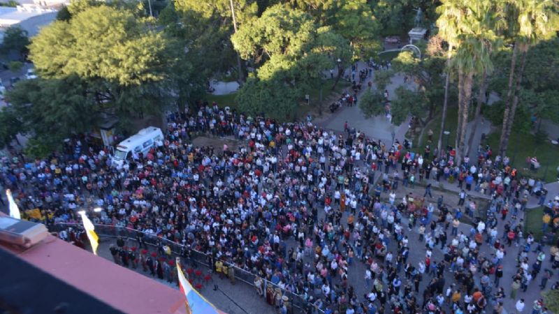 Emotiva bajada de la Virgen del Valle