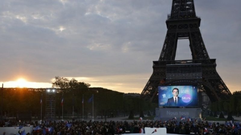 Macron fue reelecto en segunda vuelta, pero con dificultades inéditas