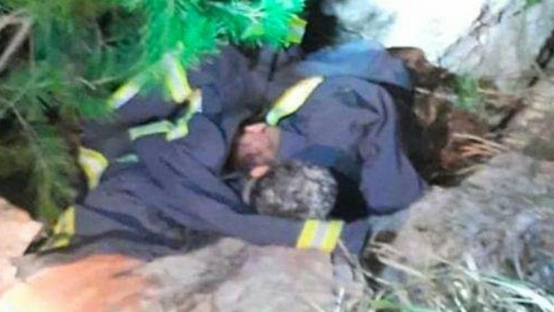 Dos hombres volcaron en su 4x4 y fueron encontrados abrazados en una cueva y con hipotermia