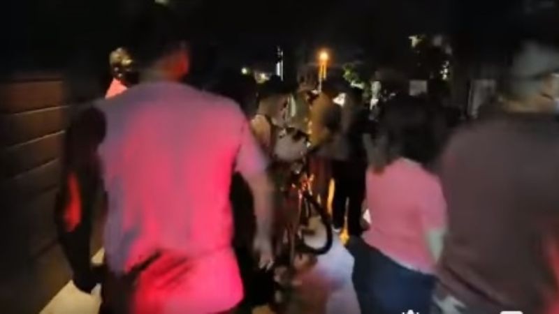 Ahorristas volvieron  a escrachar a los domicilios de los responsables de Adhemar