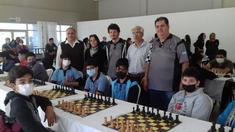 Positiva participación de alumnos de la ENET Nº en torneo de ajedrez