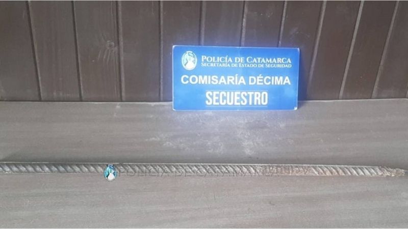 Intentó agredir con una barreta