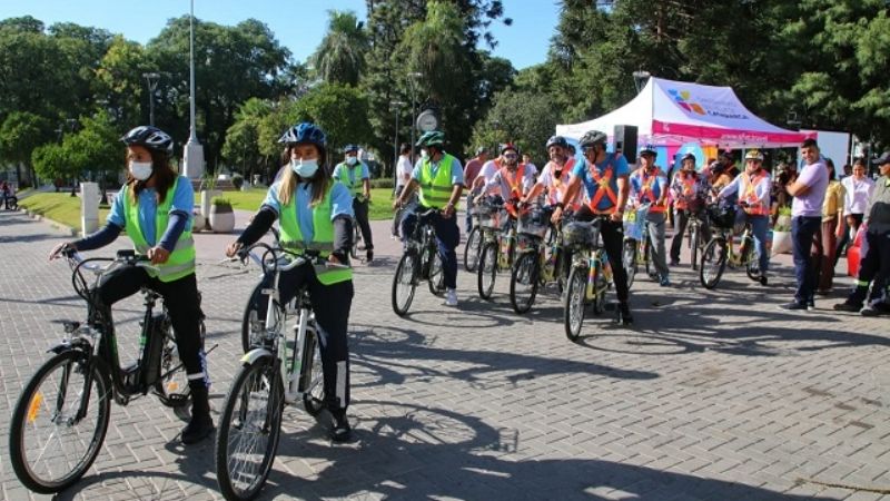 Presentaron el BiciTur, la nueva propuesta turística en la Capital