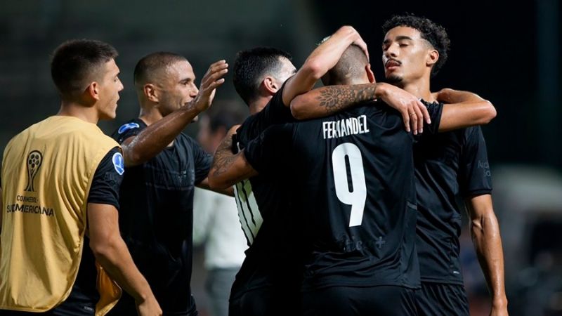 Independiente le ganó a La Guaira y sigue con vida