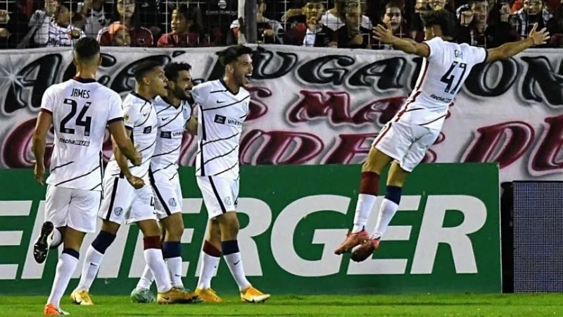 San Lorenzo le ganó 2-1 a Newell’s y lo complicó