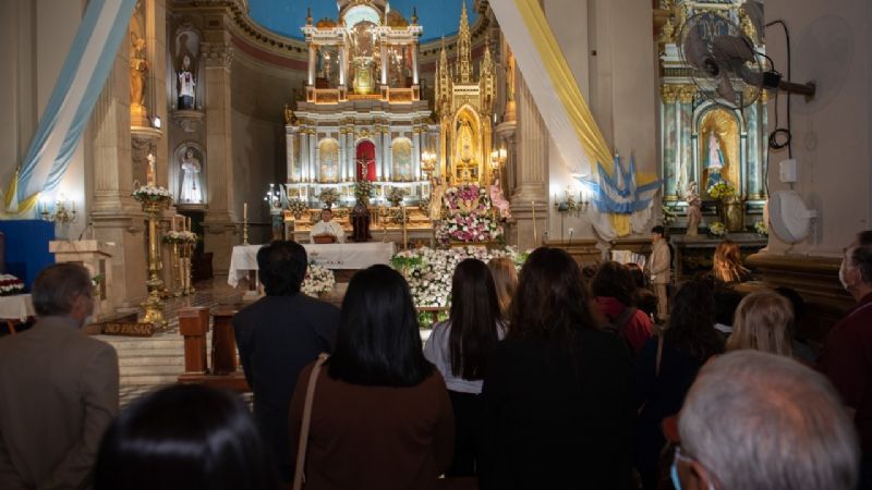 Homenaje de Legislativos a la Virgen del Valle