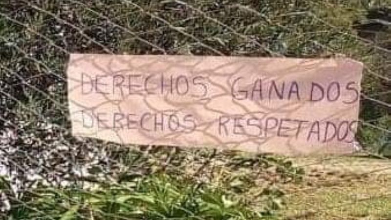 Padres y alumnos toman la escuela rural de Villa Vil