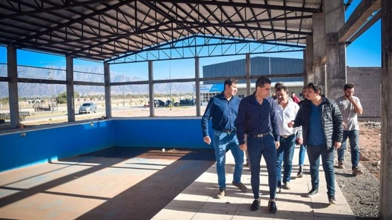 Tinogasta tendrá una pileta semi olímpica cubierta