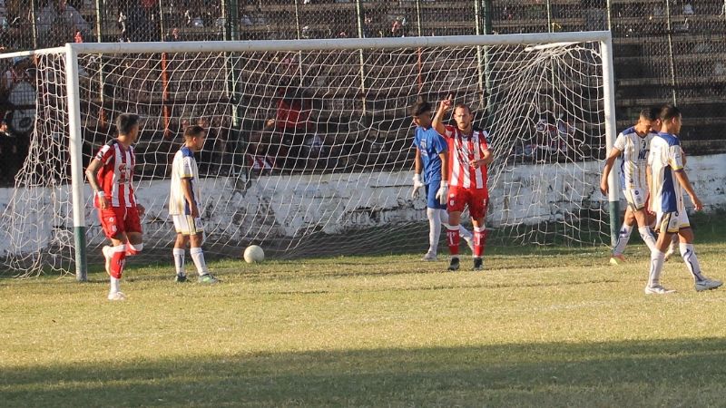 Defensores venció a Ferro y es escolta; goleada de V. Cubas