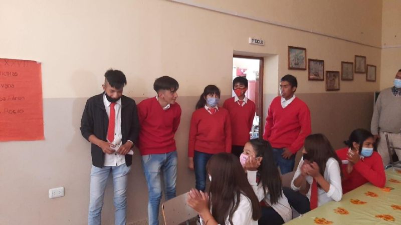 Gracias al concurso de dibujo de FUNDATRE y RENATRE Lautaro volvió a la escuela