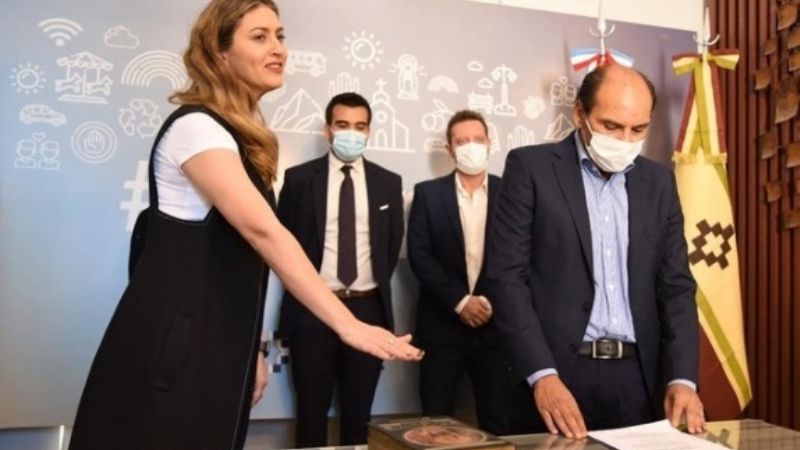 Nuevos funcionarios y áreas reestructuradas en la Capital