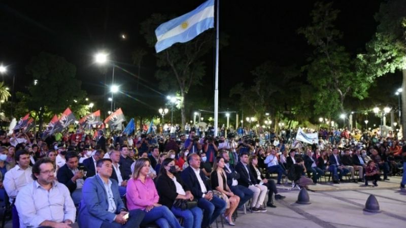 La querida “Plaza de la Estación”, más bella que nunca