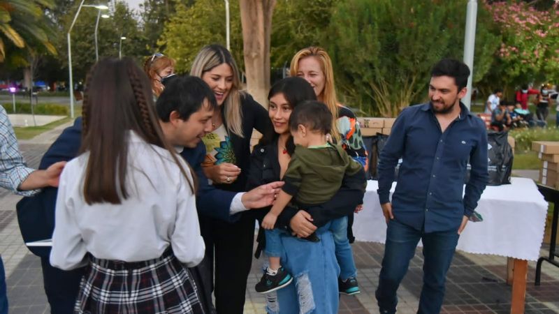 Inauguraron un punto Progresar y entregaron computadoras en Tinogasta