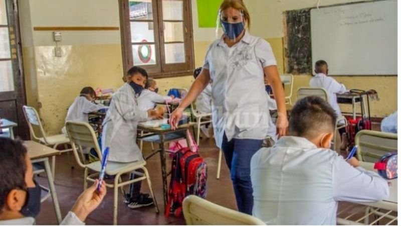 En lo inmediato, descartan sumar una hora de clases en Salta