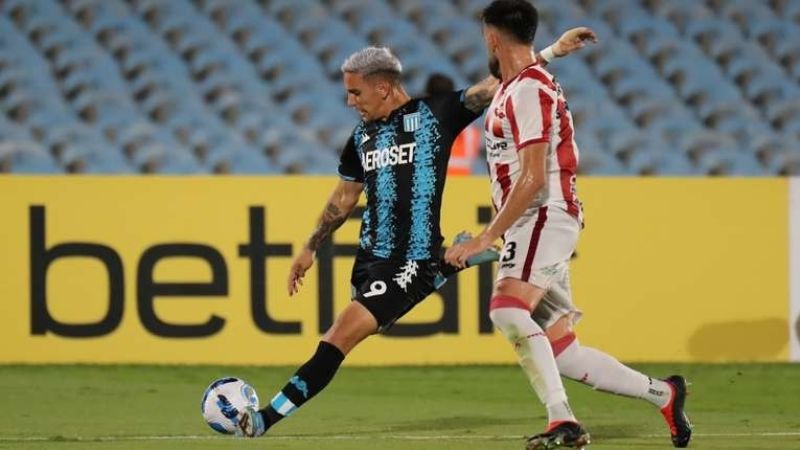 Racing venció a River de Uruguay en la Copa Sudamericana