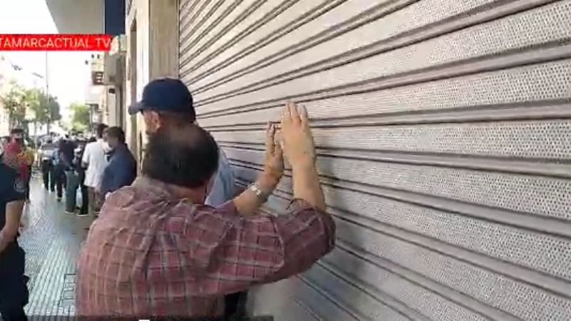 Se encadenó frente a RT