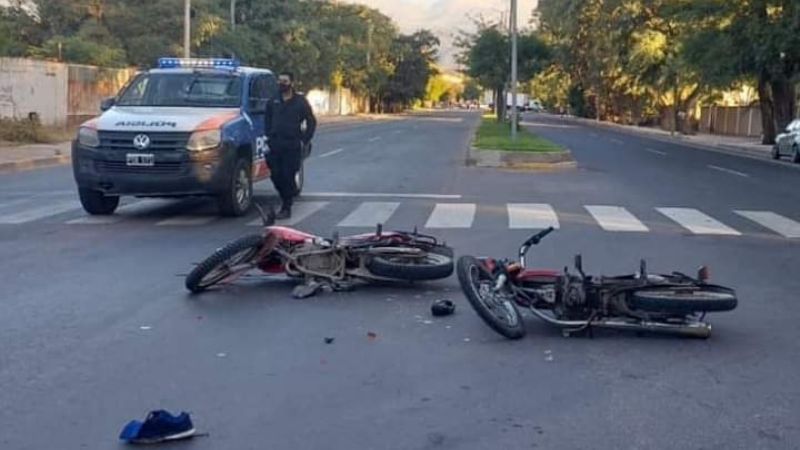 Grave choque de motos en Valle Viejo