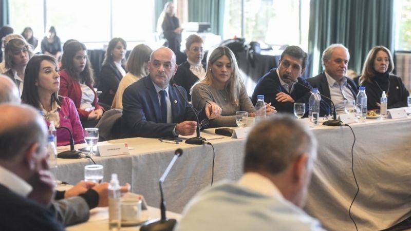 En Ushuaia el CFE trató la extensión horaria