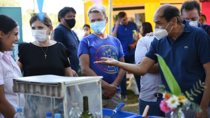La plaza de Choya se llenó de color con “El Municipio en tu Barrio”