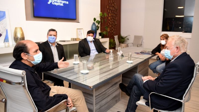 Saadi firmó convenio con la Facultad de Medicina de Córdoba