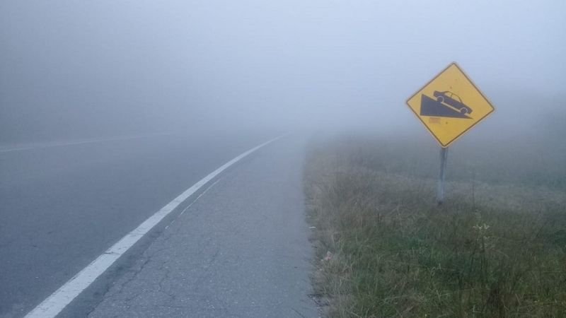 Previenen por niebla en la Cuesta del Totoral