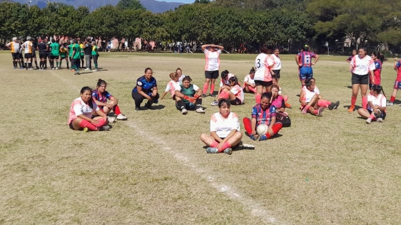 Las chicas chacareras se quedaron sin jugar