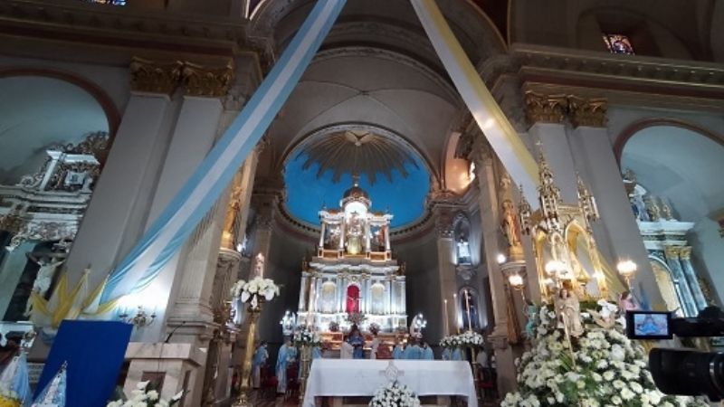 “Madre del Valle, queremos acogerte en  lo más íntimo y querido de nuestro ser”