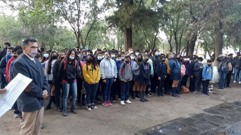 La Escuela Sec. N° 44 “Jorge Luis Borges” celebró sus 32 años de existencia