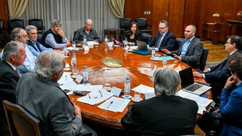 Adelantan los aumentos del Salario Mínimo, Vital y Móvil