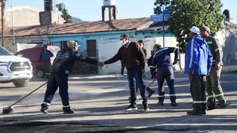 Avanzan las obras de pavimentación en el barrio 48 viviendas