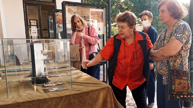 Muestra en el Archivo por los 10 años del Salón Almanaque