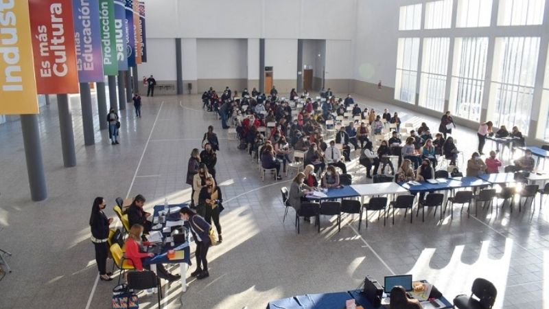 Se cubrieron 332 espacios curriculares equivalentes a 1.039 horas cátedra