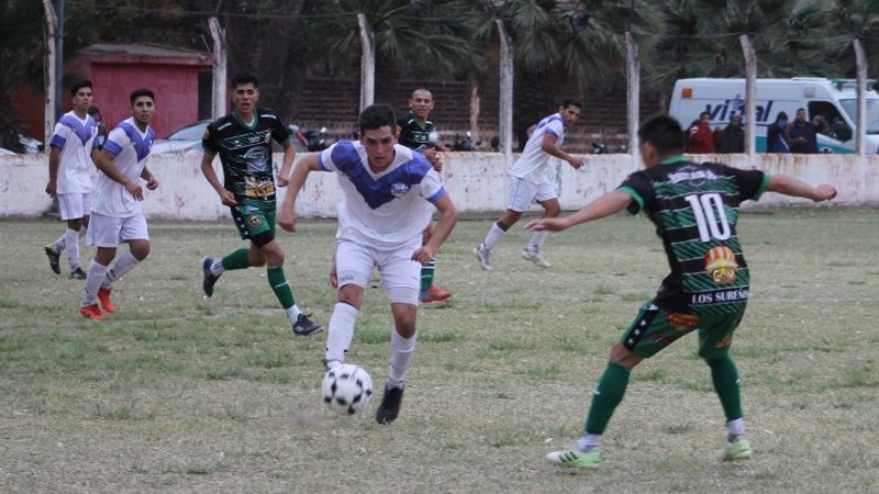Triunfos de Los Sureños y San Martín en Las Chacras