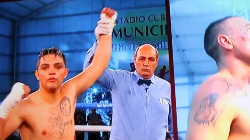 “El Terrible” Corzo ganó por KOT, en el 3er. round