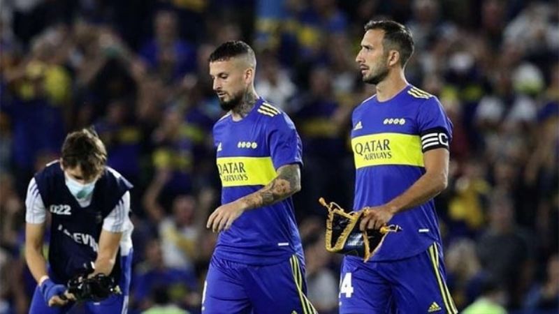 Izquierdoz por Rojo y Salvio por Villa en Boca