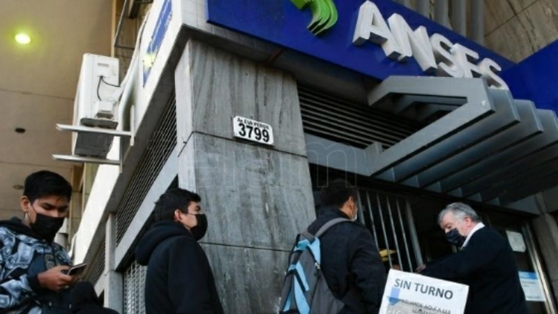 Comienza el pago de la primera cuota del Refuerzo de Ingresos a 7,5 millones de trabajadores