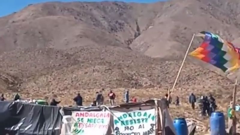 Nuevos enfrentamientos entre anti mineros y la policía