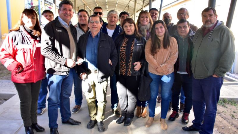 Gladys Moro estuvo junto al Ministro Fidel Saenz