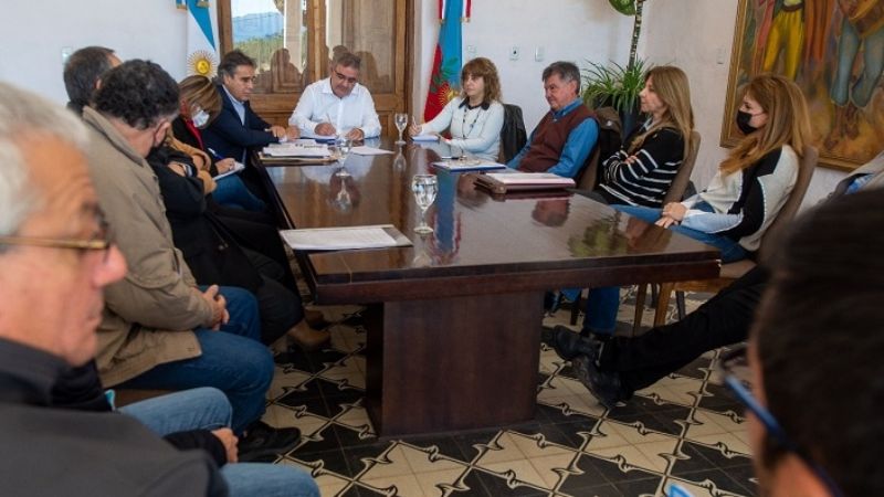 Analizaron "necesidad" de aumento de la tarifa del transporte