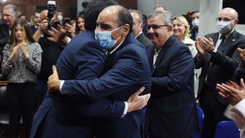 El intendente capitalino en la asunción del nuevo juez federal