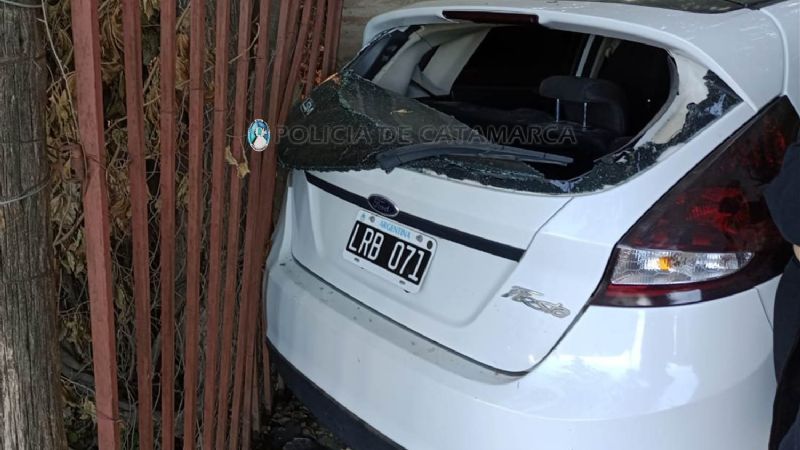 Automovilista chocó contra una vivienda