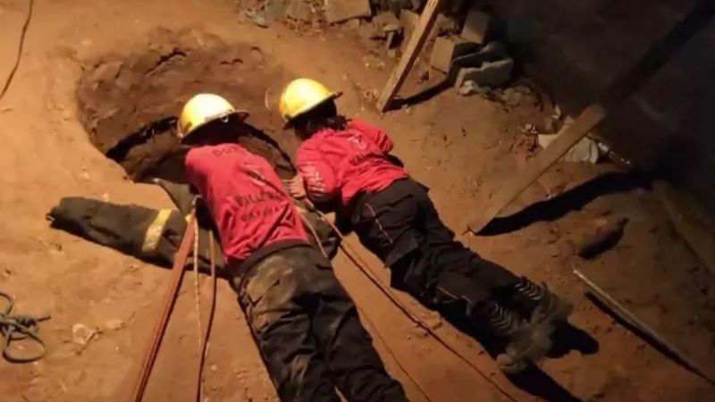 Un hombre topo cavó tanto que no pudo salir