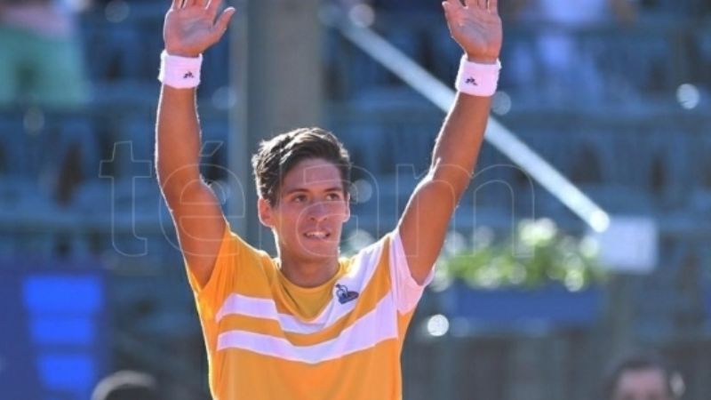 Sebastián Báez pasó el debut y espera por Zverev en segunda ronda