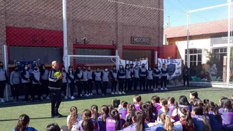 Gran evento del fútbol femenino en la Capital