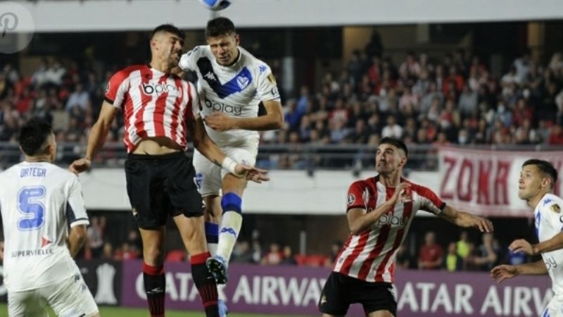 Vélez recibe a Estudiantes con la ilusión de avanzar a la fase final