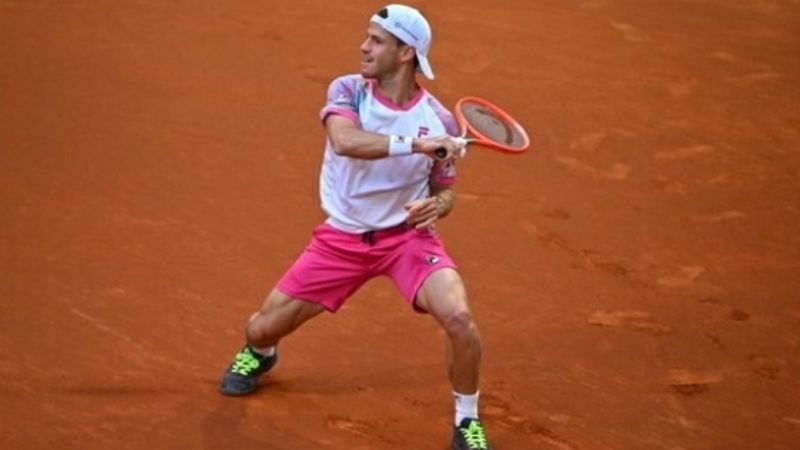 Schwartzman se clasificó a la tercera ronda y Báez rozó la hazaña ante el 3 del mundo